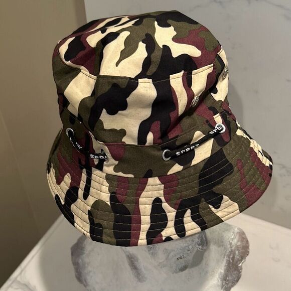 CAMO Bucket Hat NWOT - Picture 1 of 4
